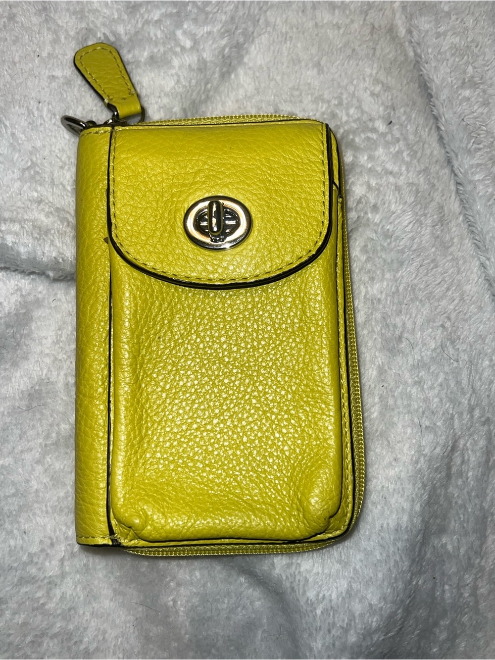 Coach Campbell chartreuse phone wallet